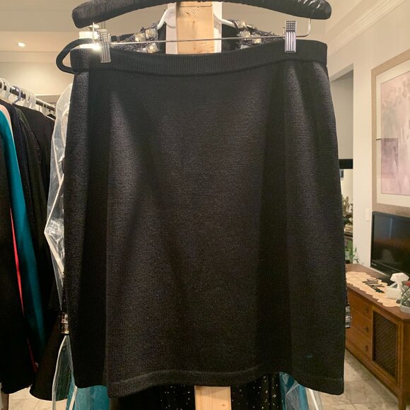 St. John Knit Size 10 Royal Blue Jacket with Straight Black Skirt - Picture 4 of 4